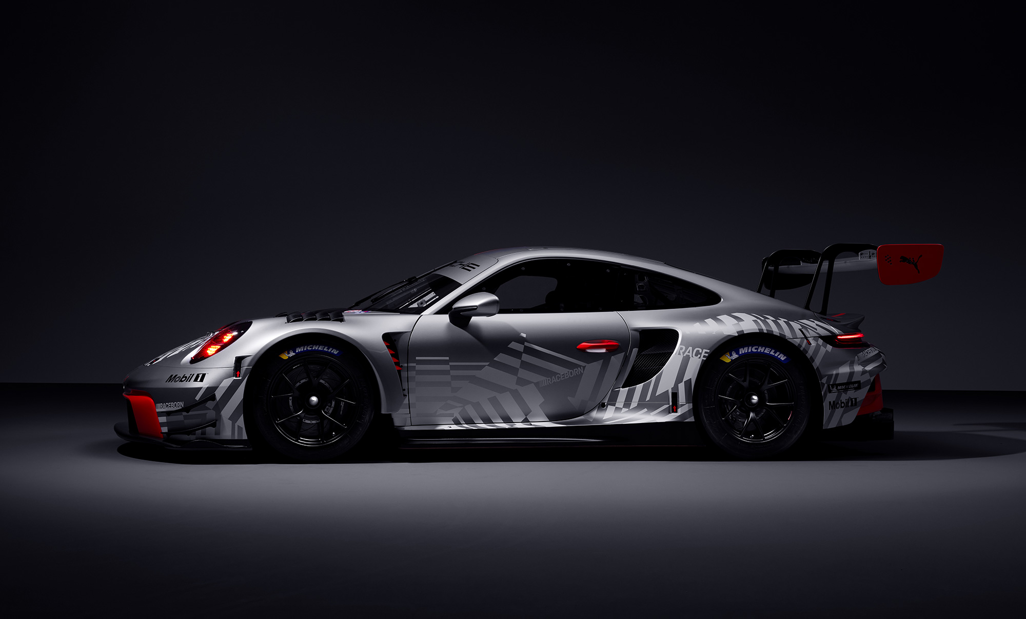 171-PorscheGT3R-larsdavidneill